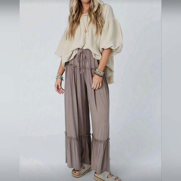 Women's Vintage Purple Ruffle Hem Pants - Picture 5 of 5